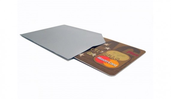 Cryptalloy stíněný ochranný obal pro bezkontaktní platební karty standard šedý