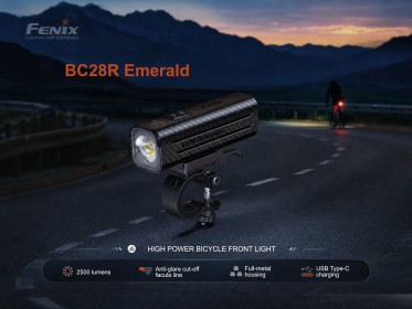Nabíjecí cyklosvítilna Fenix BC28R Emerald