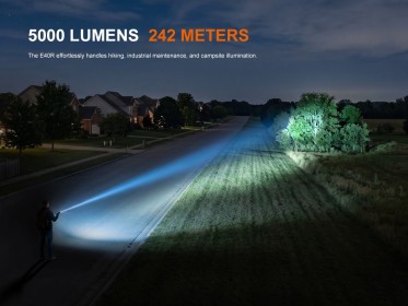 Nabíjecí LED svítilna Fenix E40R