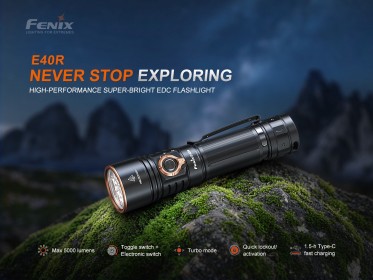 Nabíjecí LED svítilna Fenix E40R