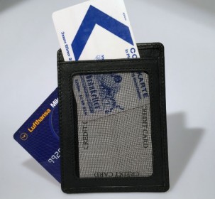 Kožené stíněné pouzdro až na 6 RFID karet