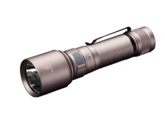 Nabíjecí svítilna Fenix C7